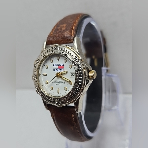 Womens Vintage Tommy Hilfiger Date Watch Rotating Bezel Leather New Battery - Picture 2 of 11